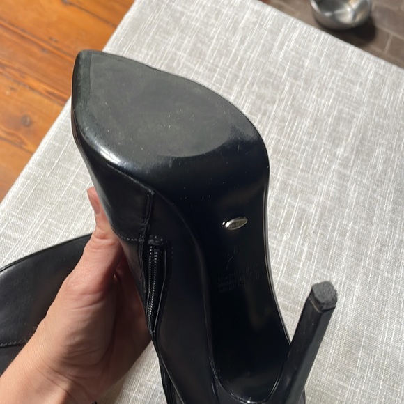 TONY BIANCO Leather Booties Stiletto Pointed Heel (7.5, 8, 8.5) - Picture 5 of 6
